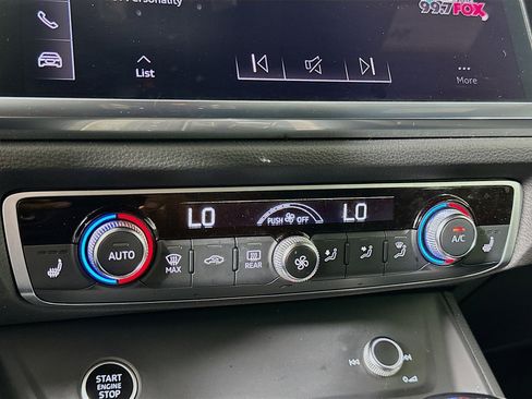 Used 2024 Audi Q3 2.0T Premium AWD/4WD image 23