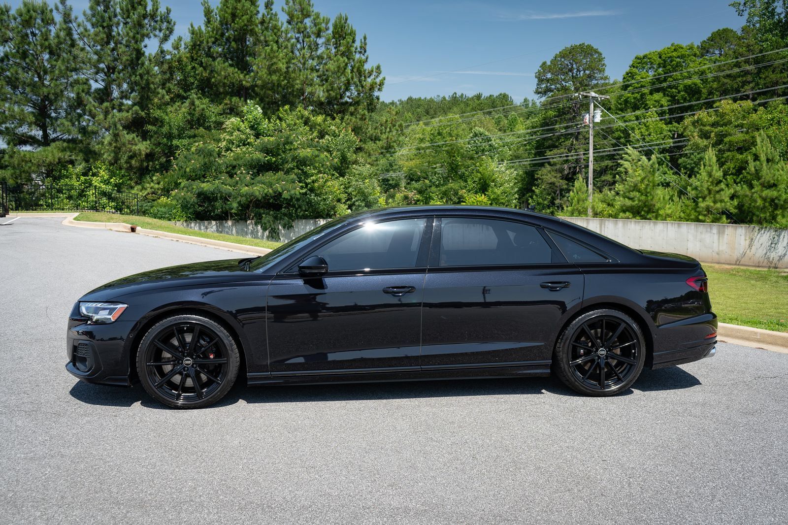 Used 2024 Audi S8 AWD/4WD image 16