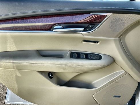 Used 2018 Cadillac XT5 Premium Luxury image 23