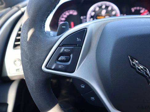 Used 2019 Chevrolet Corvette Stingray Coupe image 16