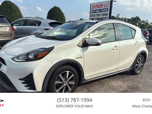 Used 2018 Toyota Prius C One image 1