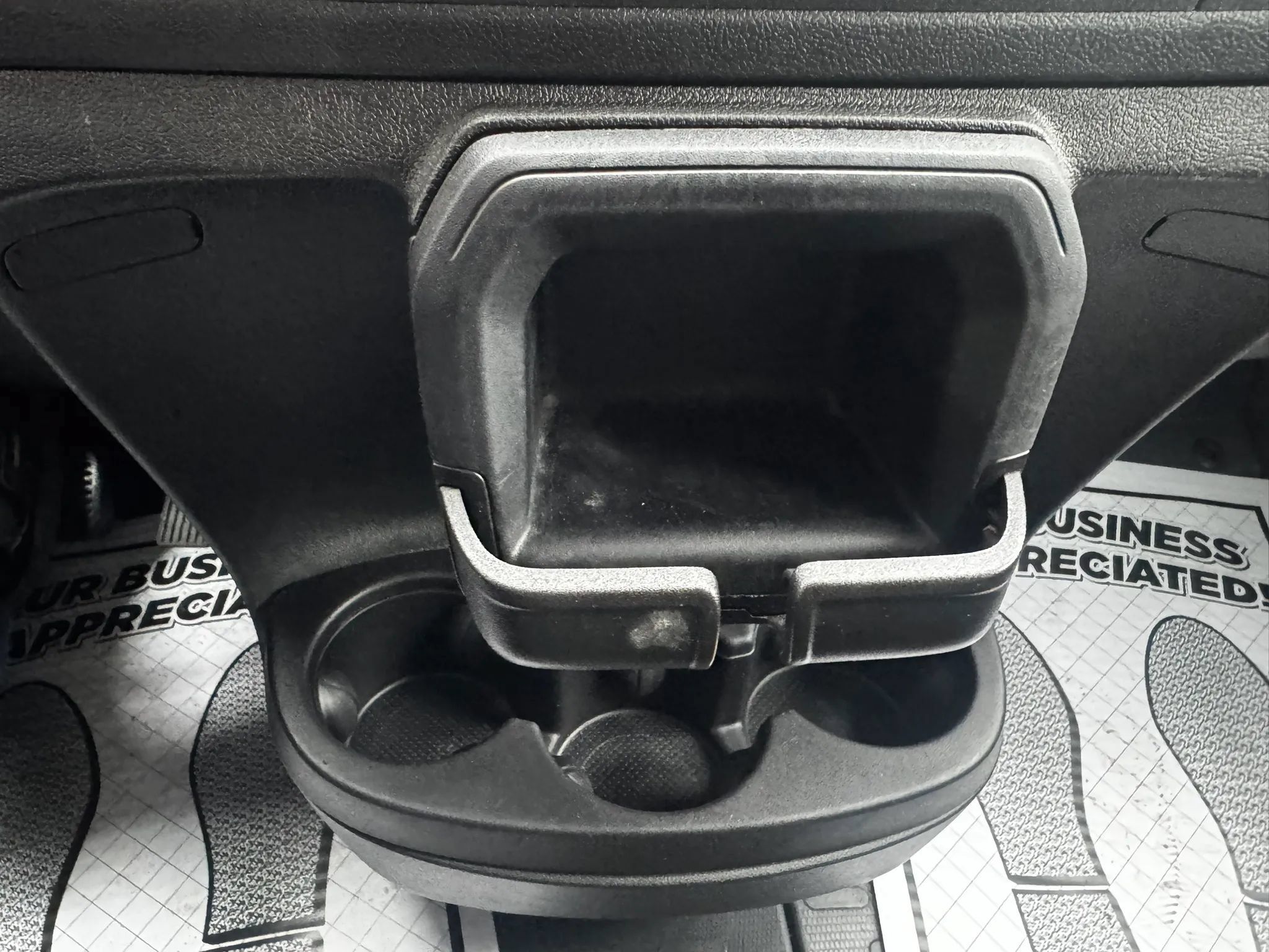 Used 2025 RAM ProMaster 2500 w/ Convenience Group FWD image 16