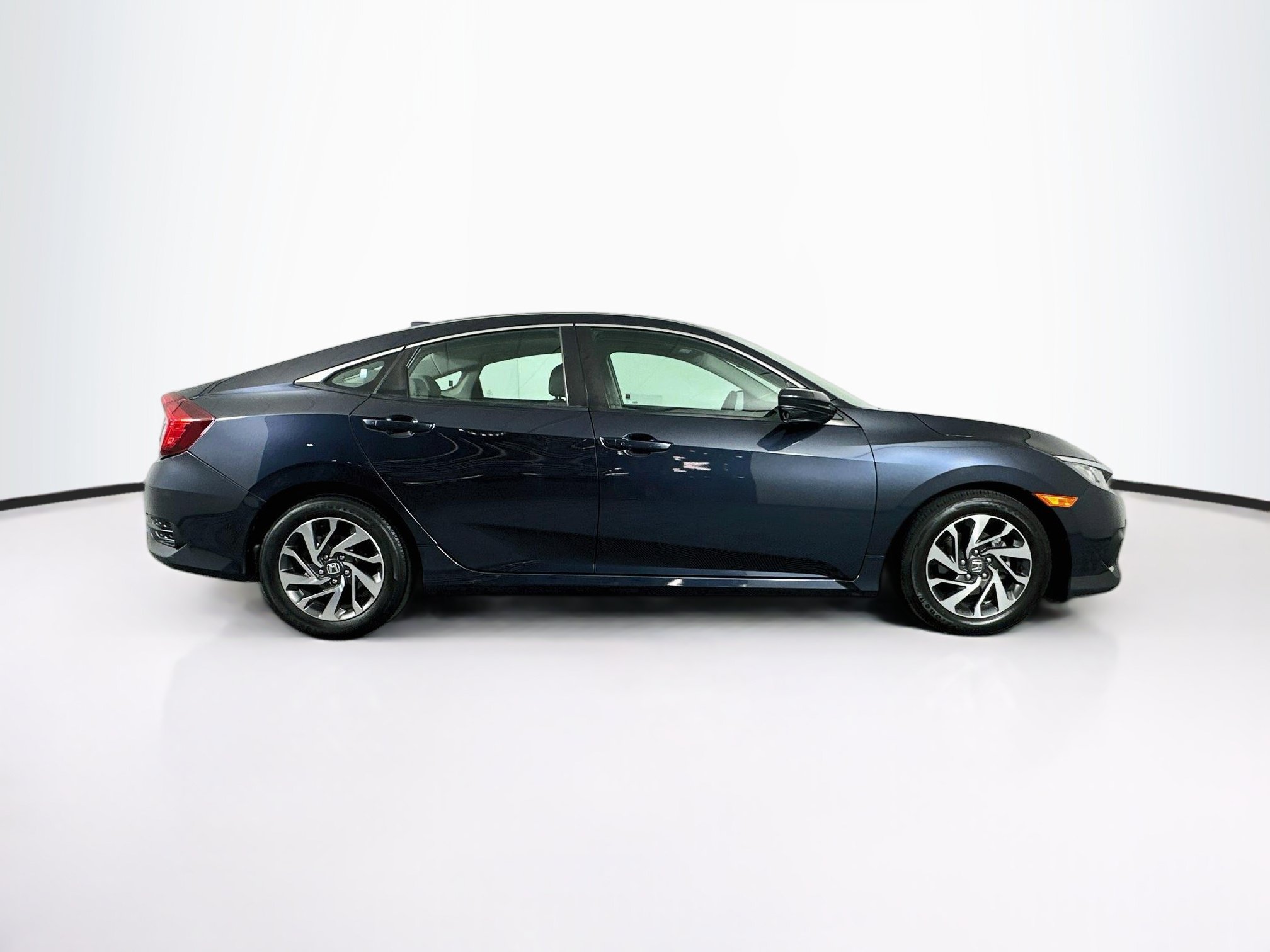 Used 2018 Honda Civic EX image 10