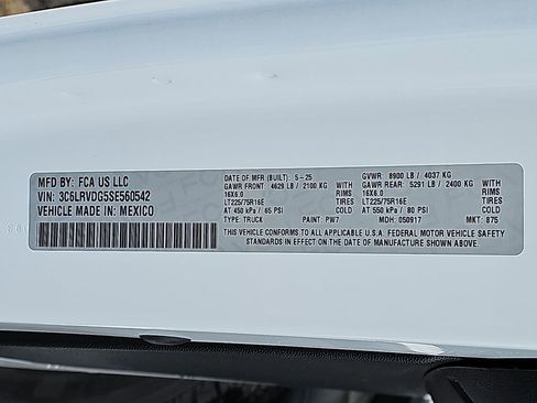 Used 2025 RAM ProMaster 2500 FWD image 28