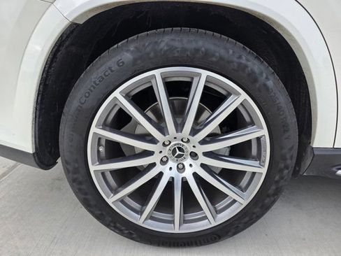 Used 2022 Mercedes-Benz GLS 450 4MATIC image 9