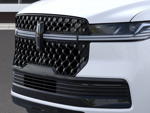 New 2026 Lincoln Navigator Black Label AWD/4WD image 17