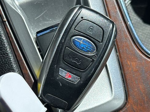 Used 2023 Subaru Ascent Touring AWD/4WD image 39