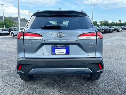Used 2024 Toyota Corolla Cross LE w/ Moonroof Package AWD/4WD image 15