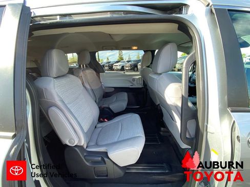 Certified 2025 Toyota Sienna LE FWD image 15