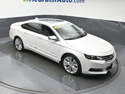 Used 2017 Chevrolet Impala Premier w/ Enhanced Convenience Package FWD image 3