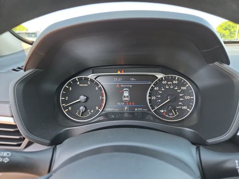 Used 2025 Nissan Altima 2.5 SV FWD image 26
