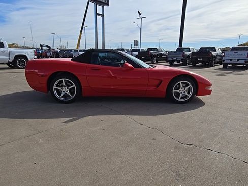 Used 2000 Chevrolet Corvette Convertible w/ Memory Pkg image 7