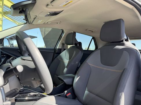 Used 2024 Kia Niro LX FWD image 34