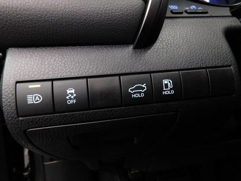 Used 2024 Toyota Camry SE image 36