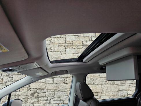 New 2026 Honda Odyssey Touring image 15