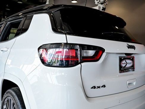 Used 2023 Jeep Compass High Altitude AWD/4WD image 13