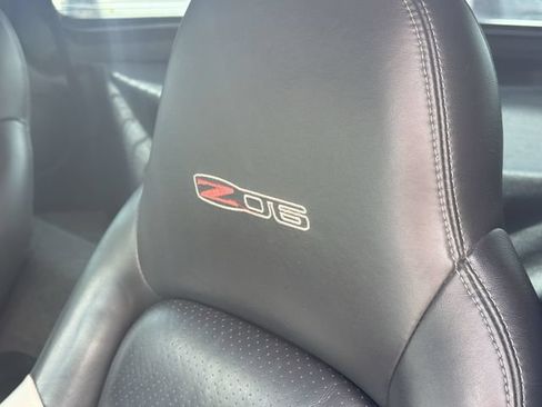 Used 2006 Chevrolet Corvette Z06 w/ Preferred Equipment Group RWD image 18