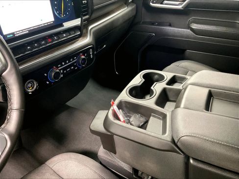 Used 2024 Chevrolet Silverado 1500 LT image 20