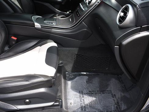 Used 2020 Mercedes-Benz GLC 63 AMG 4MATIC image 26