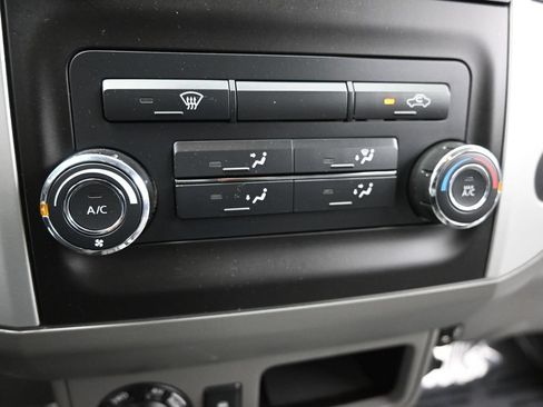 Used 2019 Nissan Frontier SV AWD/4WD image 27