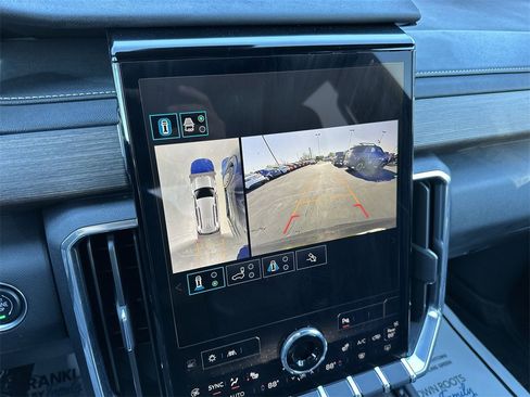 Used 2024 GMC Acadia Denali w/ Super Cruise Package image 17