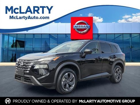 Used 2025 Nissan Rogue SV FWD image 1