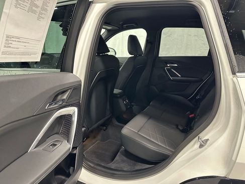 Used 2025 BMW X1 xDrive28i image 40