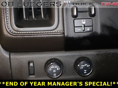 Certified 2022 GMC Canyon Denali w/ Denali Black Edition Package image 29