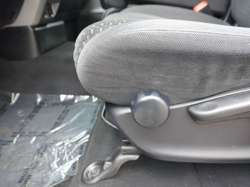 Used 2012 Toyota Tundra 4x4 Double Cab image 23