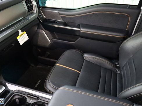 Used 2024 Ford F350 Platinum image 26