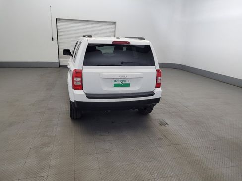 Used 2016 Jeep Patriot Sport w/ Power Value Group FWD image 6