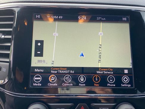 Used 2022 Jeep Grand Cherokee Laredo X image 16