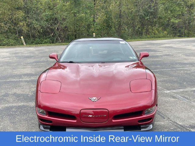 Used 2004 Chevrolet Corvette Coupe w/ Preferred Equipment Group RWD image 8