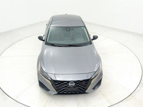 Used 2024 Nissan Altima 2.5 SR image 39