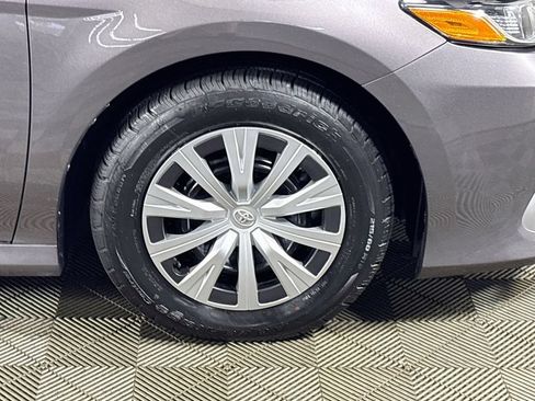 Used 2022 Toyota Camry LE FWD image 21