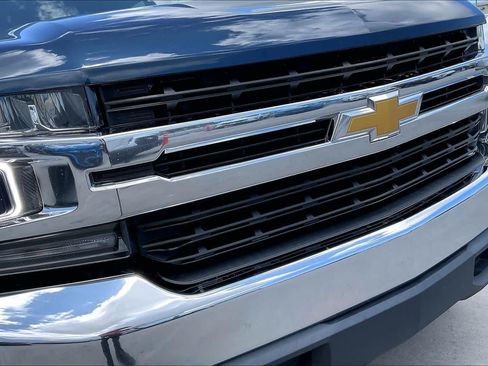 Used 2022 Chevrolet Silverado 1500 LT w/ Convenience Package II RWD image 33