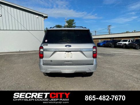 Used 2018 Ford Expedition Platinum AWD/4WD image 6