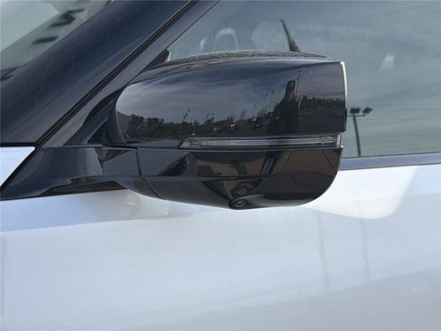 New 2026 INFINITI QX80 4WD w/ Sport Exterior Package image 60