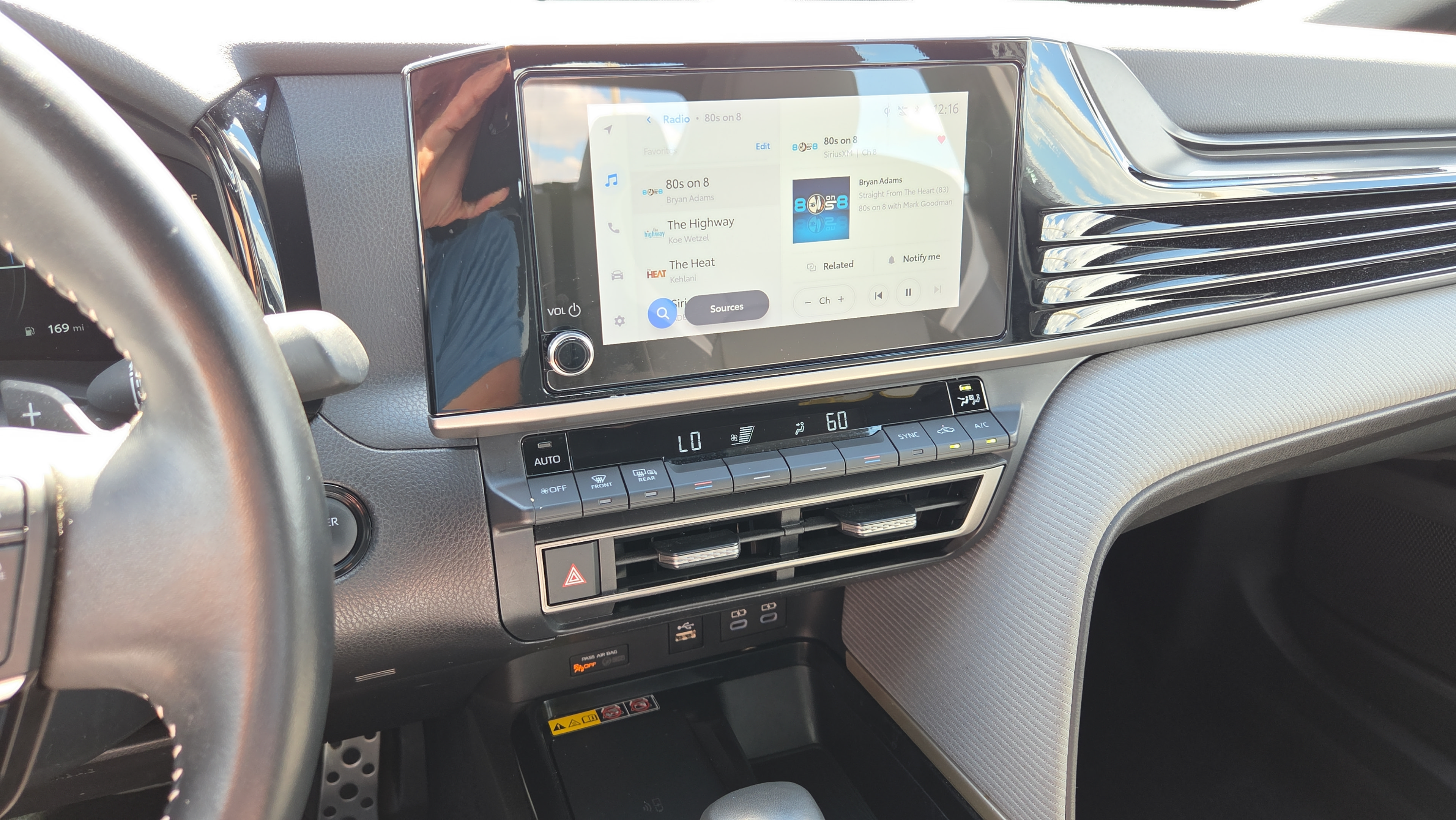 Certified 2025 Toyota Camry SE FWD image 17