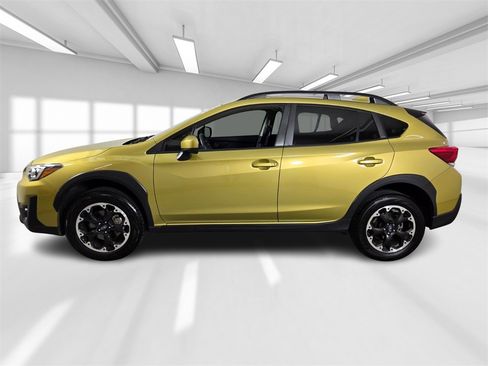 Certified 2023 Subaru Crosstrek 2.0i Premium image 3