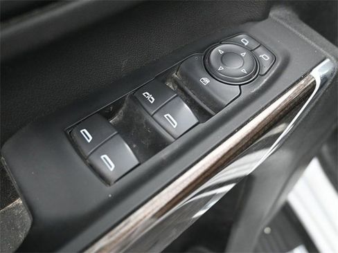 Used 2023 Chevrolet Silverado 2500 LT w/ Convenience Package image 12