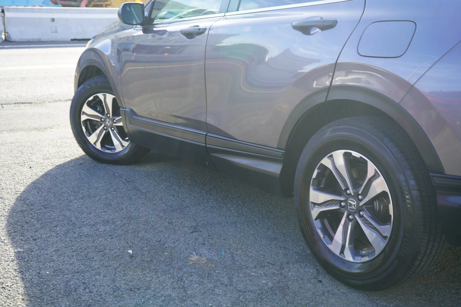 Used 2017 Honda CR-V LX image 3