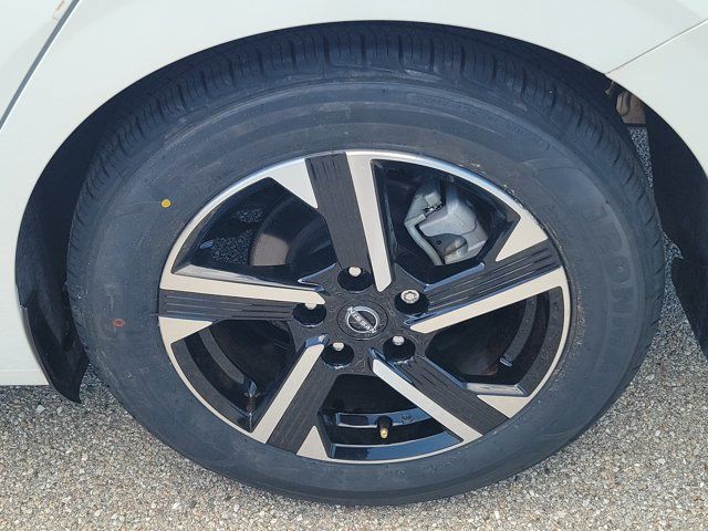 Certified 2025 Nissan Sentra SV FWD image 9