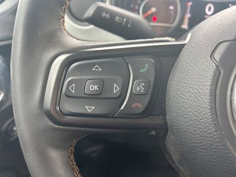 Used 2024 Jeep Gladiator Sport image 18