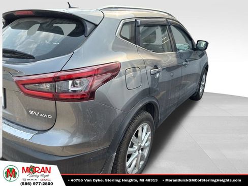 Used 2021 Nissan Rogue Sport SV AWD/4WD image 3