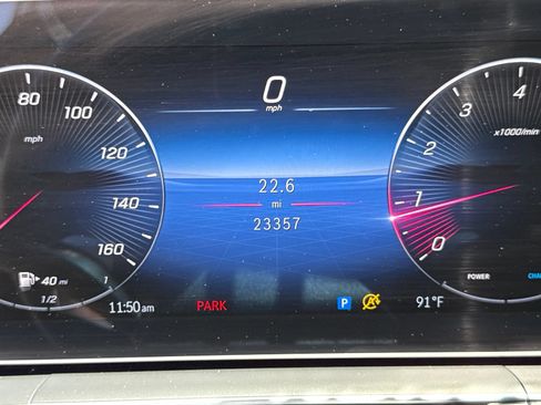 Used 2024 Mercedes-Benz GLE 350 4MATIC image 33