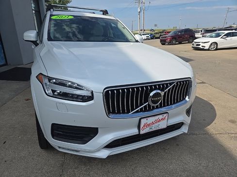 Used 2021 Volvo XC90 T6 Momentum image 15