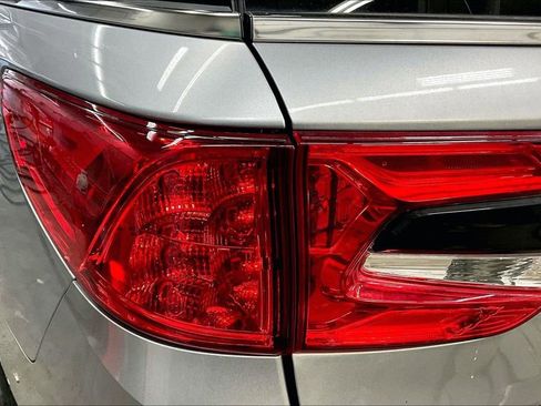 Used 2024 Honda Odyssey EX-L image 23