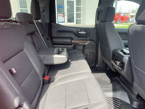 Used 2021 Chevrolet Silverado 1500 LT Trail Boss w/ Bed Protection Package image 17