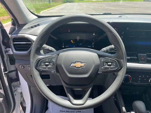 Used 2026 Chevrolet TrailBlazer LT FWD image 24